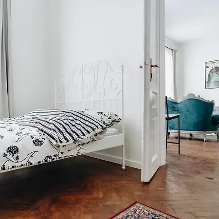 Podzamcze 24 Apartments-3